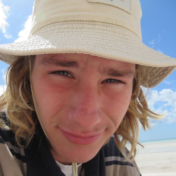 Meet your Posher, Tom - Picture 1 of 1